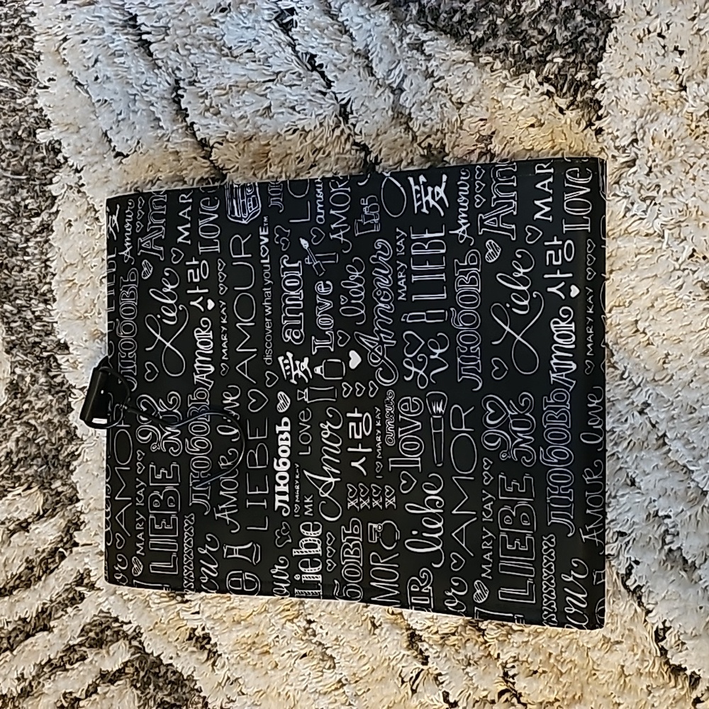 Mary Kay cosmetic overnight/ travel bag